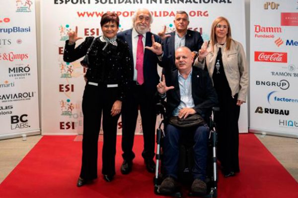TST Servicios participa en la cena solidaria de Esport Solidaria Internacional